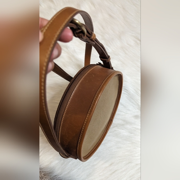 Beautiful 1989 Rare Vintage leather round cylinder shoulder/crossbody purse - Picture 9 of 13